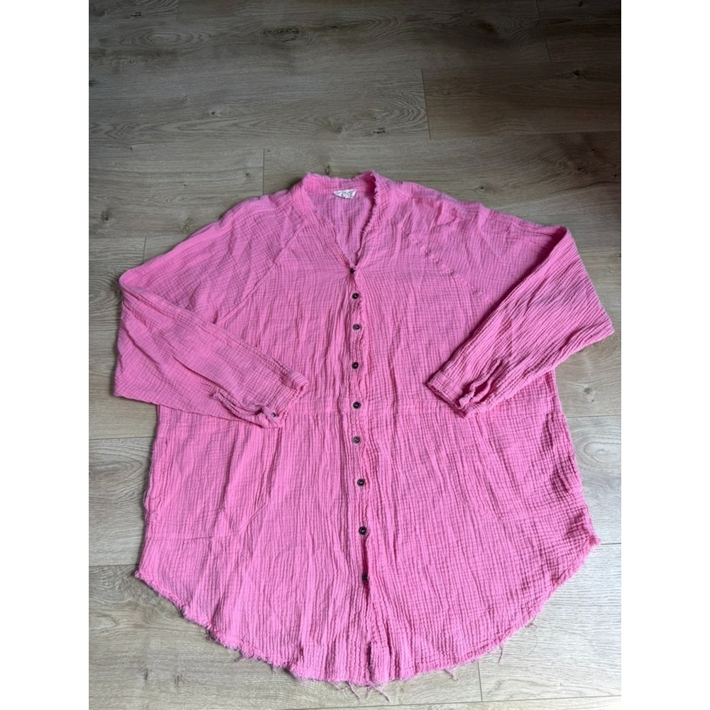 EUC Urban Daizy Pink Long Sleeve Button Up Shirt Gauze pocket Size M 100% Cotton